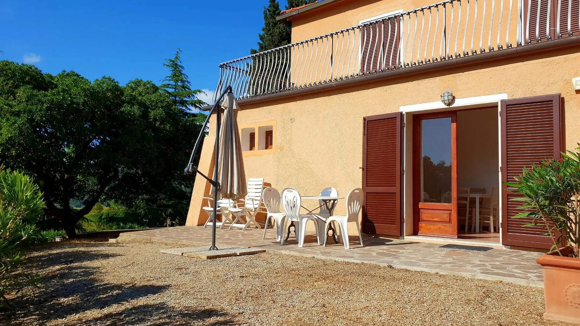 I Fiori Di Salici Aparthotel Capoliveri